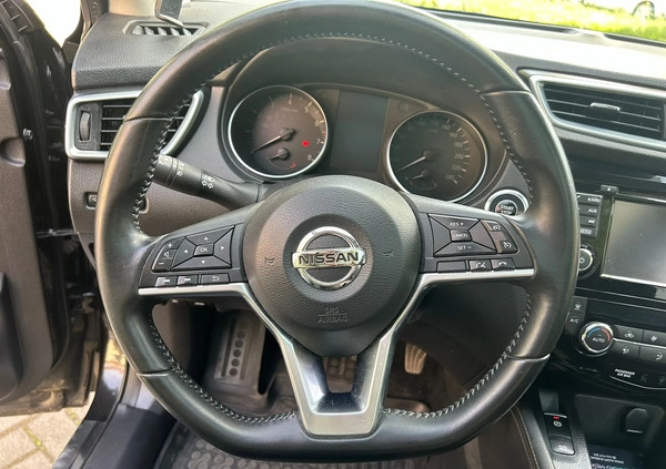 Nissan Qashqai cena 66500 przebieg: 32924, rok produkcji 2017 z Prudnik małe 254